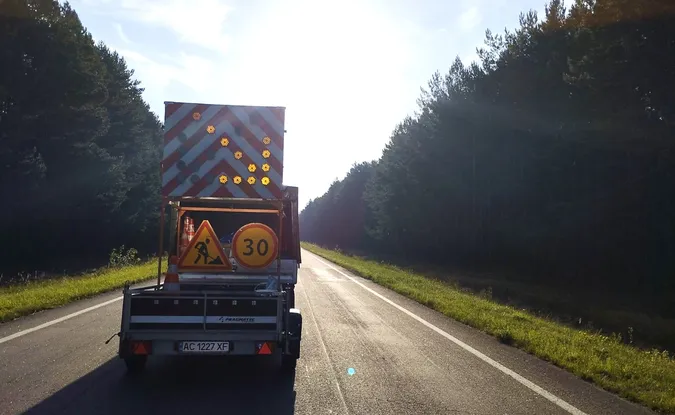 На Волині з двох кінців ремонтують «варшавку» (фото)