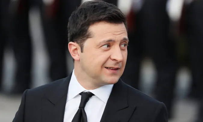 Свіжі президентські рейтинги: у Зеленського падає, в Разумкова росте