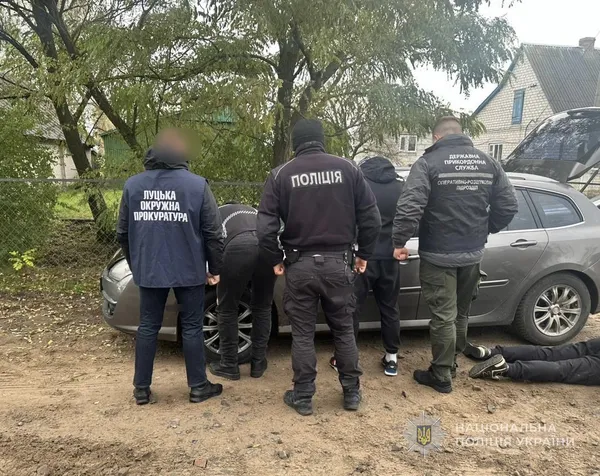 Проводили таємними шляхами: на Волині спіймали «перевізників» ухилянтів