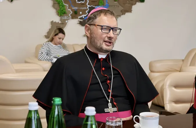 Апостольський нунцій в Україні архиєпископ Вісвальдас Кульбокас