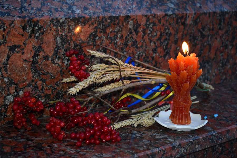 Волиняни вшанували пам’ять жертв Голодомору (фото)