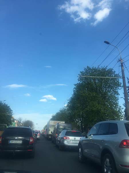 Аварія в Луцьку: від удару перекинувся автомобіль (фото, відео, оновлено)