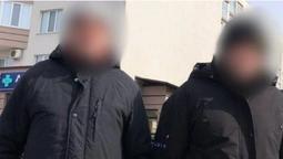 У Луцьку патрульні затримали підозрілих чоловіків з наркотиками (фото)