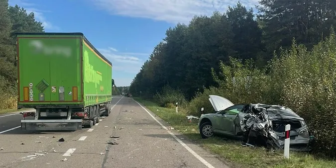 На Волині фура розтрощила легковик – є травмовані (фото)