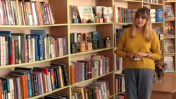 Лучанка показала власну колекцію мініатюрних книжок (відео)