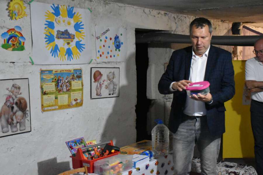 Держсекретар Міносвіти і науки проінспектував укриття шкіл у Луцьку (фото)