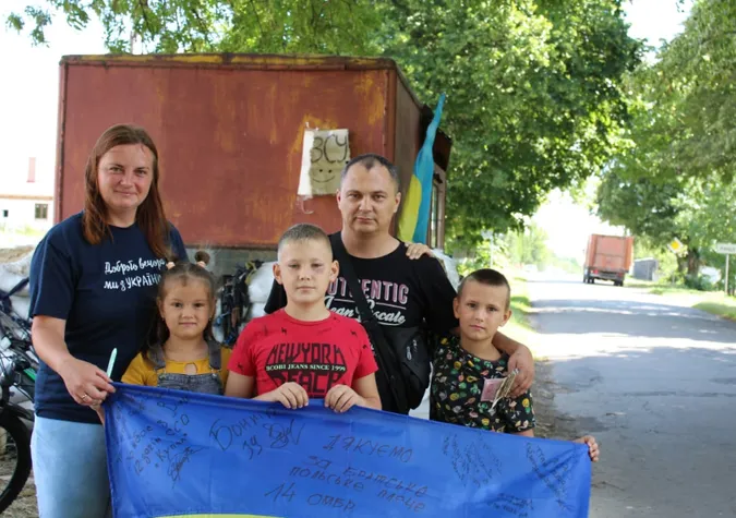 Біля Луцька три дні працював дитячий блокпост (фото)