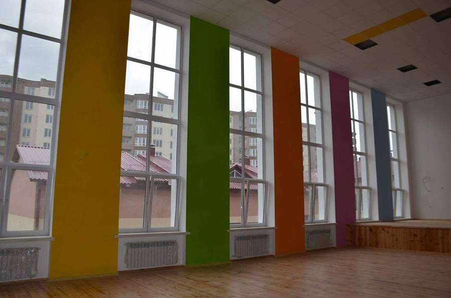 Показали 27-у школу в Луцьку зсередини (фото)