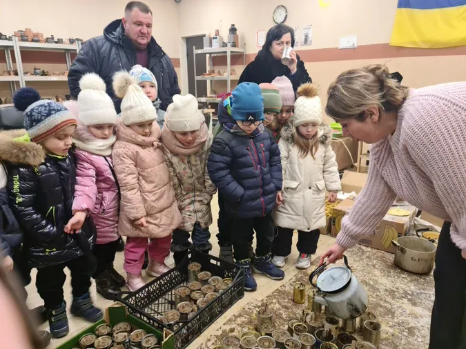 У Липинах волонтерять із дитсадка (фото, відео)
