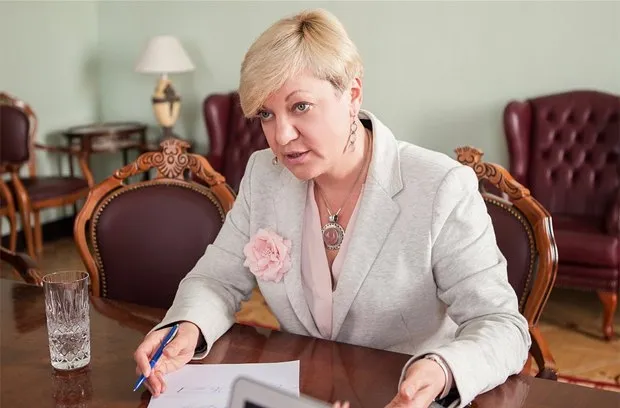 Яким буде курс гривні до долара восени