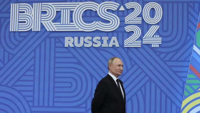 Путін каже, що отримав від Києва «секретну пропозицію»