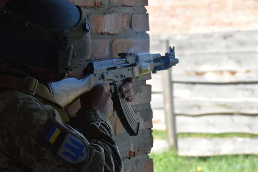 Українські піхотинці показали, як тренуються на американських БТРах (фото, відео)