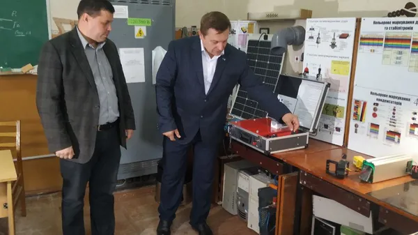 У луцькому університеті виготовляють зарядні станції (відео)