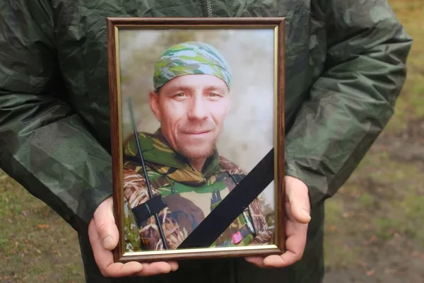 На Волині прощались з Героєм  Віктором Котиковичем (фото)