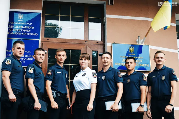 Хами, штрафи й евакуатори: луцькі інспектори розповіли про паркування у місті (інтерв’ю)