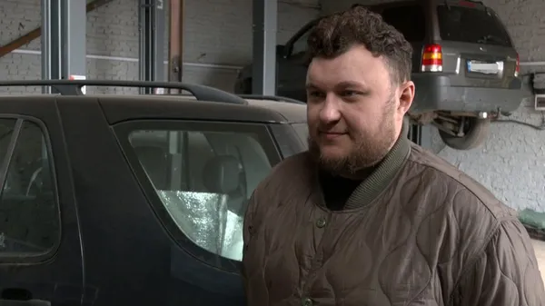 Троє ветеранів війни на Волині ремонтують авто побратимам (фото, відео)