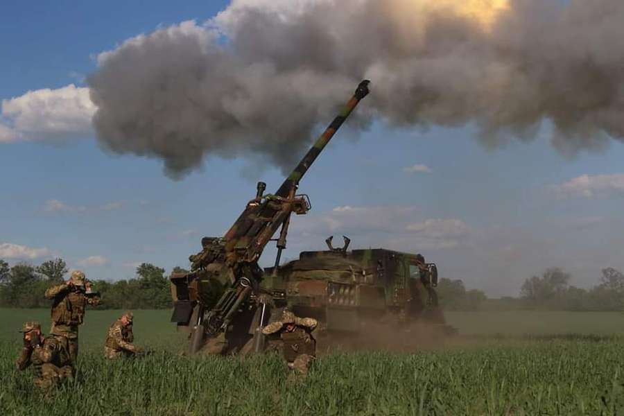 Ворог активно застосовує артилерію і штурмову авіацію, – оперативна інформація Генштабу