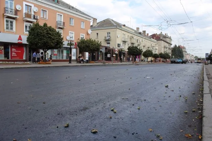 Лучанам бракує паркомісць в центрі