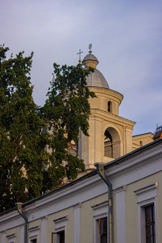 «В міру виважений»: в мережі показали світлини вечірнього Луцька (фото)