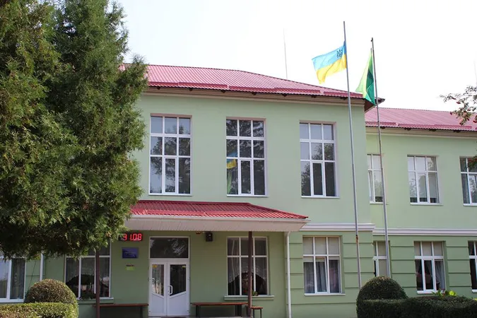 Судили вихователя, який побив хлопця у Княгининівському ліцеї