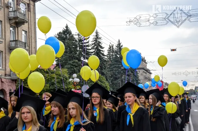 Коли в луцьких вишах відбудеться посвята у студенти 