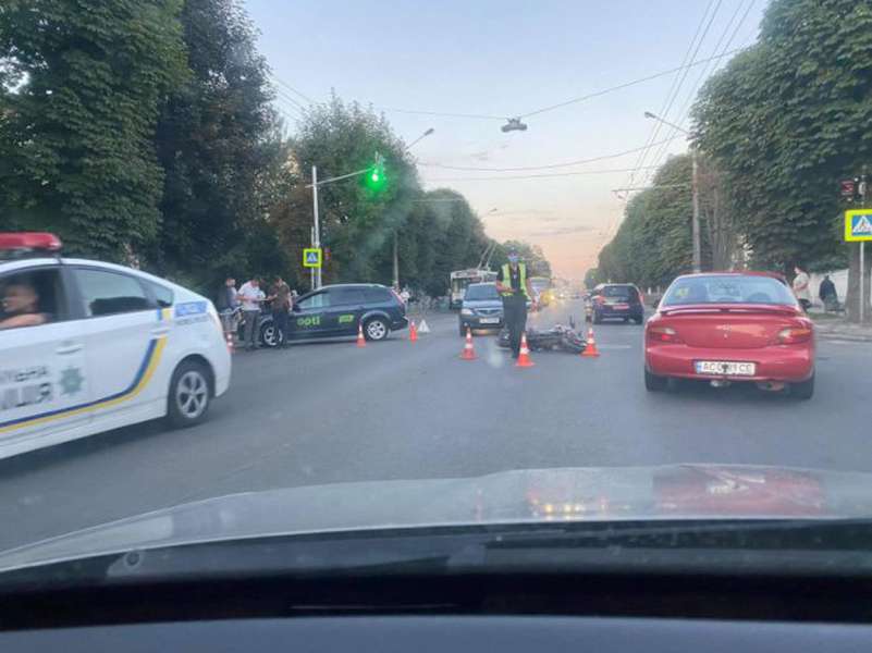 ДТП у Луцьку: постраждав мотоцикліст