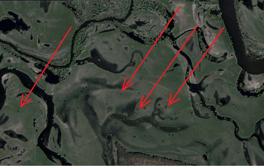 Супутниковий знімок річки Сейм 2003 року