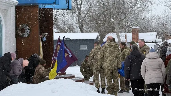 У Нововолинську прощалися з Героєм Ігорем Ковальчуком (фото)