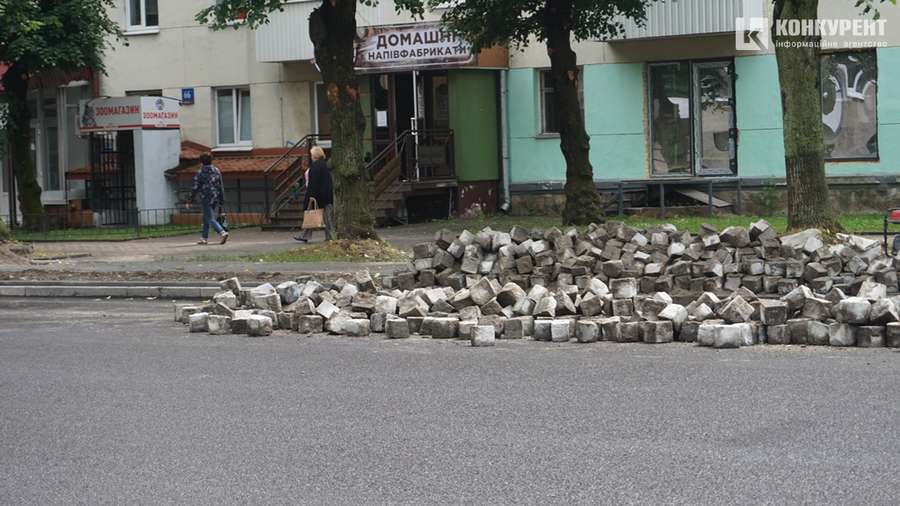 Проспект Волі у Луцьку досі перекритий: що там робиться (фото)