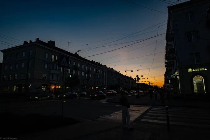 Місто у променях вечірнього сонця: лучан зачарували світлини Луцька (фото)