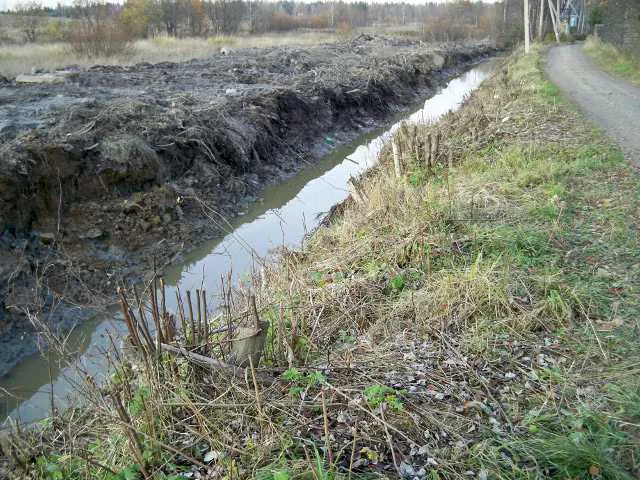 На Волині у канаві знайшли мертвого чоловіка