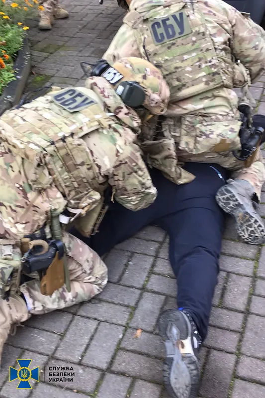 На Рівненщині затримали військового, який працював на росію
