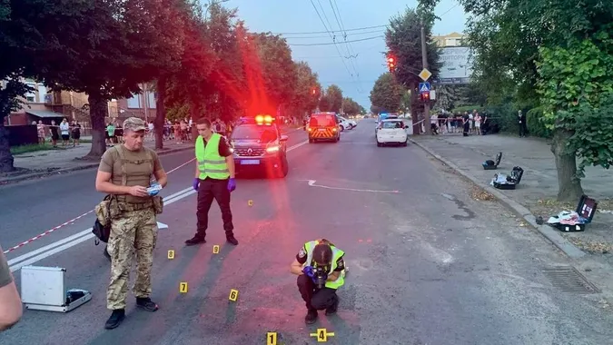 Свідки не прийшли: у Луцьку і досі судять чоловіка, який жбурнув гранату на проїжджу частину (відео)
