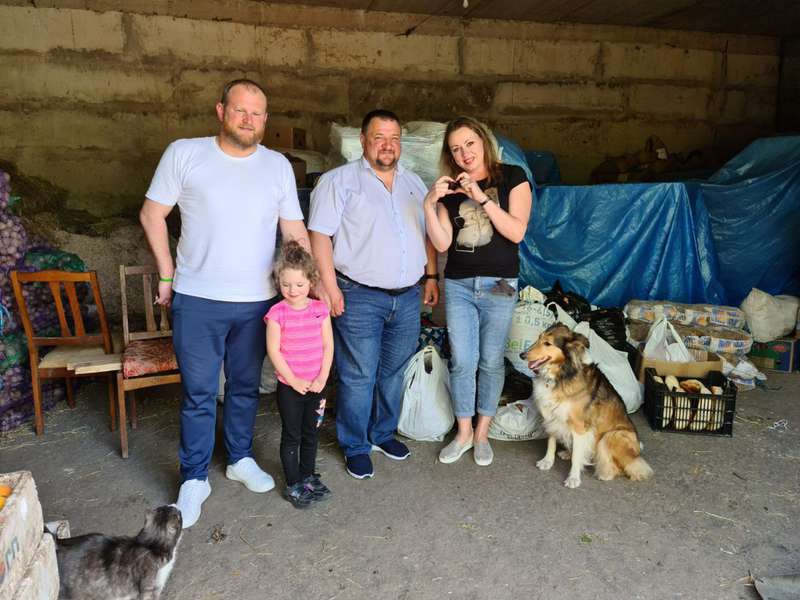 Луцький зоопарк отримав допомогу від мешканців Підгайцівської громади (фото)