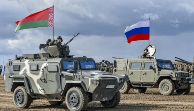 У Білорусі залишаються близько тисячі російських військових