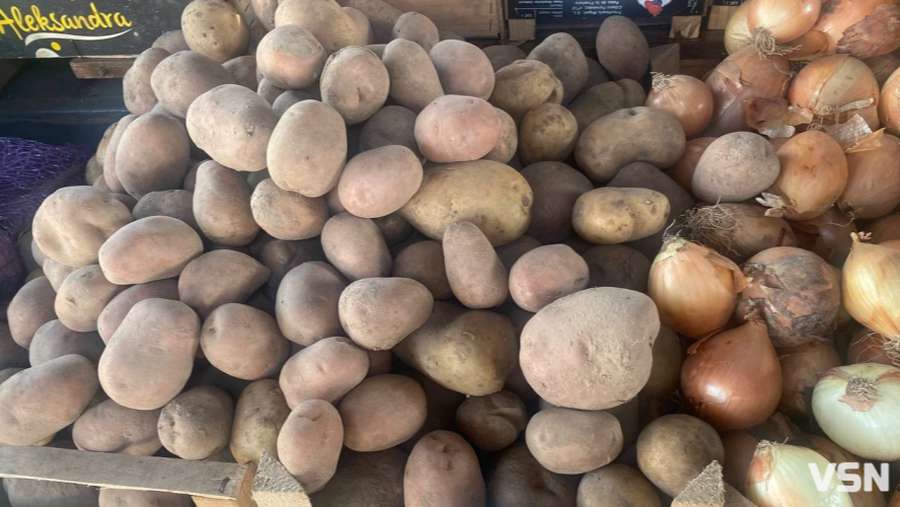 Скільки коштує картопля на луцьких ринках