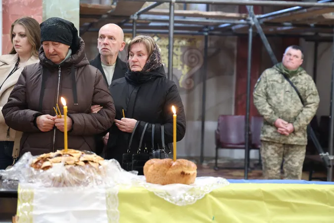 У Луцьку провели в останню дорогу Героя Олександра Круглікова (фото)