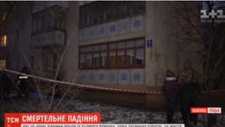Розповіли про стан дівчини, яка із сестрою випала з вікна багатоповерхівки в Луцьку (відео)