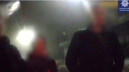 У Ковелі п’яна і без «прав» водійка облаяла патрульних, а пасажир кидався з кулаками (відео)