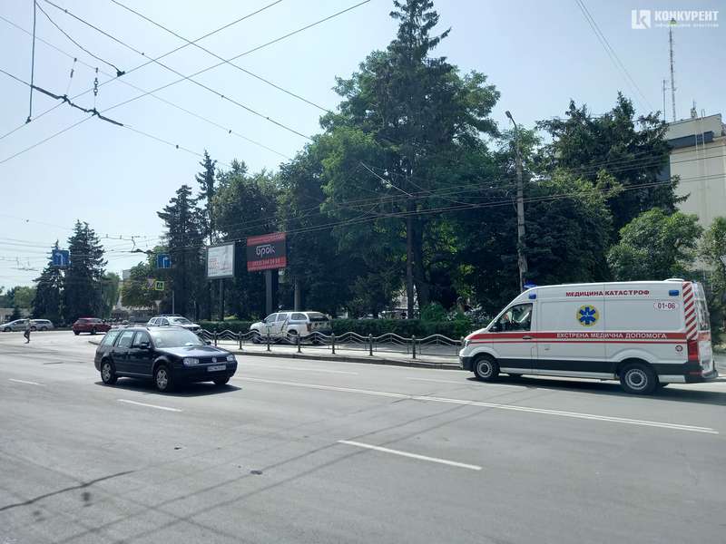 У центрі Луцька – сапери, медики й пожежники: що сталося (фото)