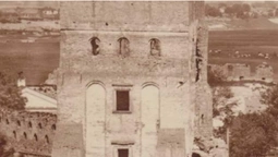 Фото з висоти: який вигляд мала в'їзна вежа Луцького замку на початку XX століття
