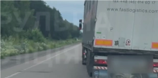Заносило на зустрічну смугу: на Волині зловили п'яного водія вантажівки (відео)