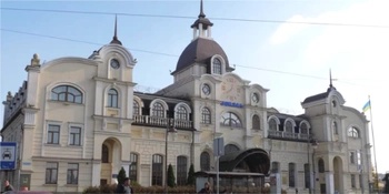 У Луцьку важко придбати квитки на потяги: що коїться (відео)