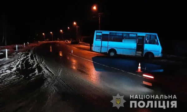 Біля Луцька легковик врізався в автобус «Підгайці-Забороль» (фото, оновлено)