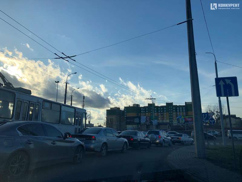 У Луцьку через забіг Миколаїв – частина вулиць у заторах (фото, відео)