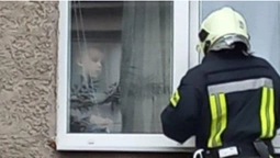 У Луцьку маленька дитина зачинилась вдома: працювали рятувальники