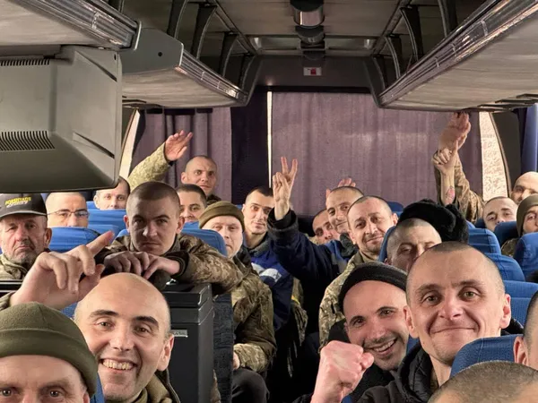 Україна повернула з російського полону 150 захисників (фото)