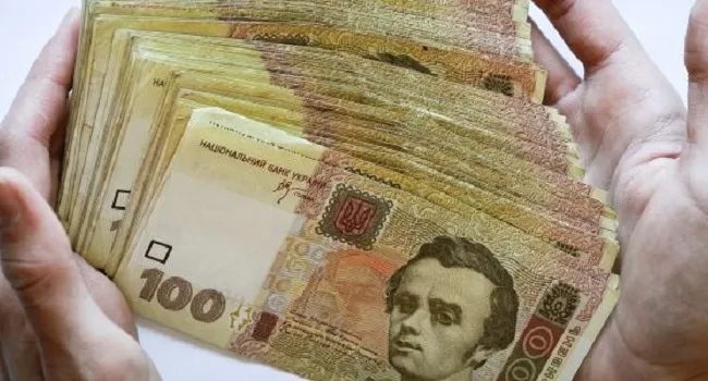 Нацбанк назвав причини падіння гривні 