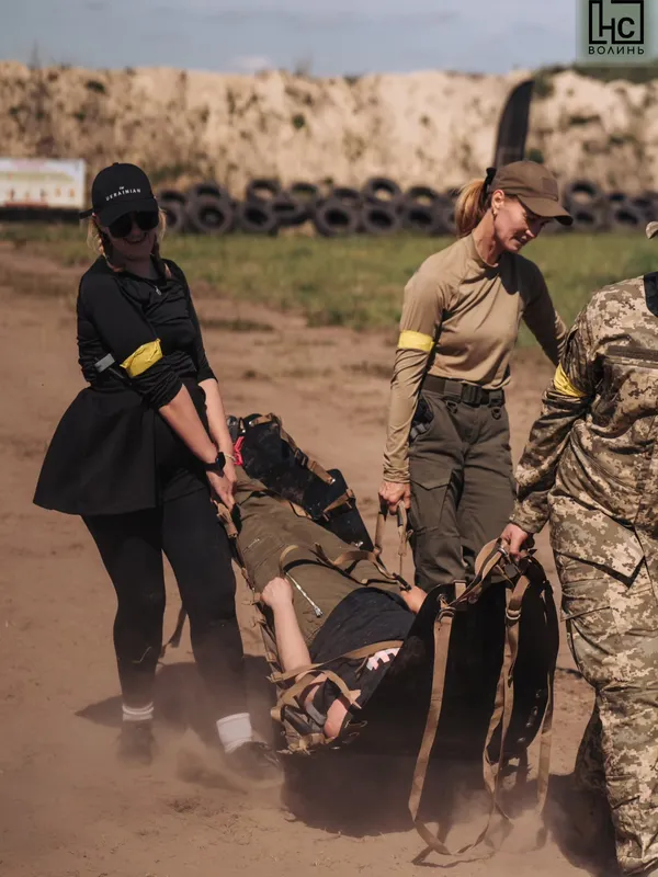 Хардкор і практика: на Волині понад сотня цивільних пройшла потужний військовий вишкіл (фото)