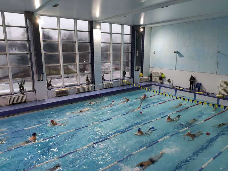 Плавання по-луцьки: депутати перевірили центральний басейн (фото)
